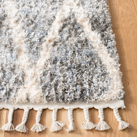 Safavieh Berber Fringe Shag 5'-3" x 7'-6" Rug in Dark Grey / Cream