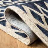 Safavieh Sahara 4'-0" x 6'-0" Rug in Blue / Beige