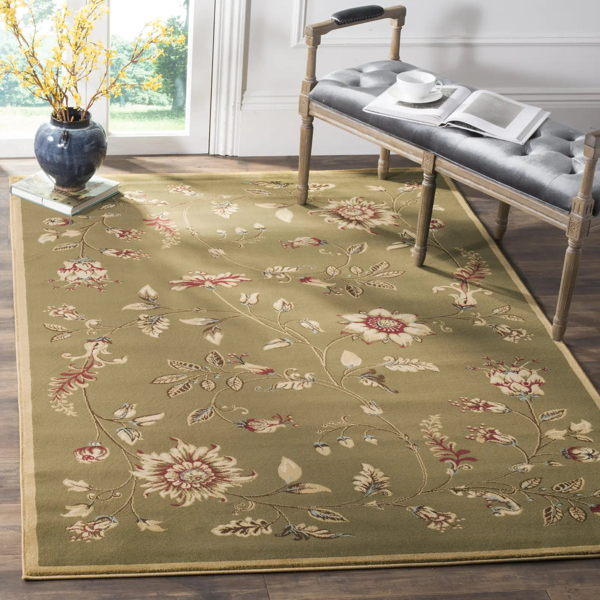 Safavieh Lyndhurst 5'-3" x 7'-6" Rug in Green / Multi
