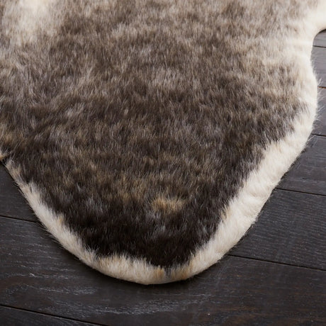Safavieh Faux Cowhide 5'-0" x 6'-5" Rug in Grey / Ivory