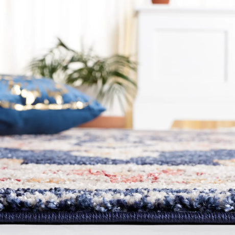 Safavieh Luna 4'-5" x 6'-5" Rug in Navy / Beige