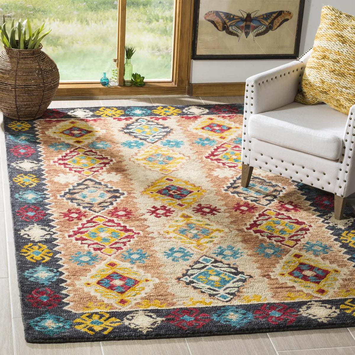 Safavieh Aspen 4'-0" x 6'-0" Rug in Beige / Charcoal