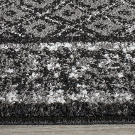 Safavieh Adirondack 2'-6" x 8'-0" Rug in Black / Silver