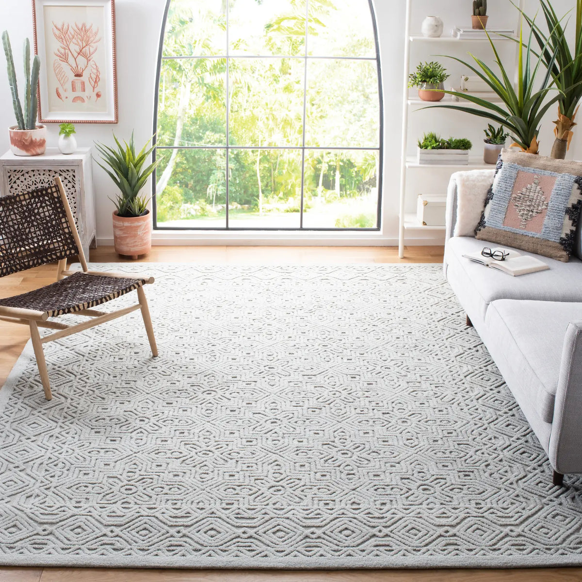 Safavieh Textural 10'-0" x 14'-0" Rug in Silver