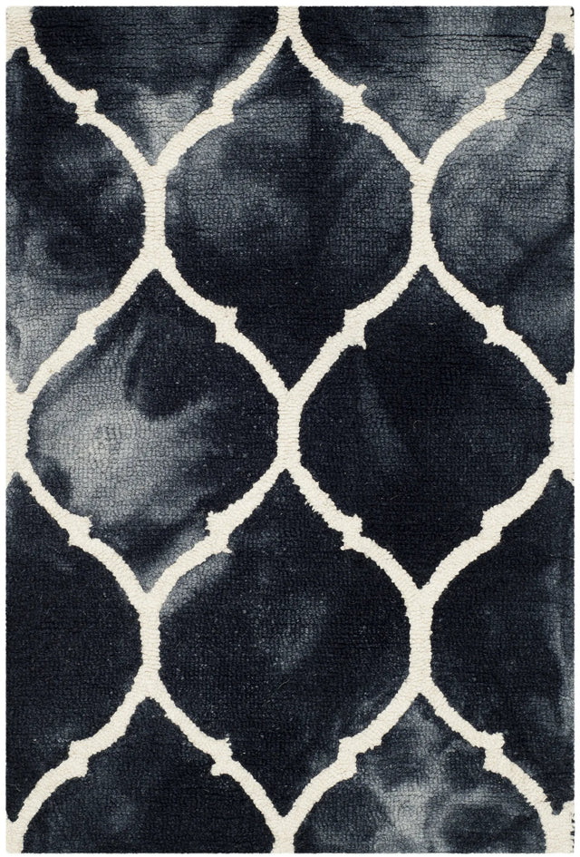 Safavieh Dip Dye 2'-0" x 3'-0" Rug in Graphite / Ivory