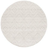 Safavieh Kilim 6'-0" x 6'-0" Rug in Beige / Ivory