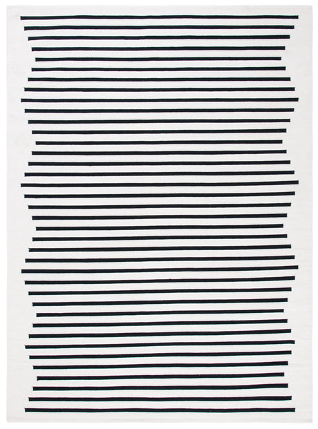 Safavieh Montauk 10'-0" x 14'-0" Rug in Ivory / Black