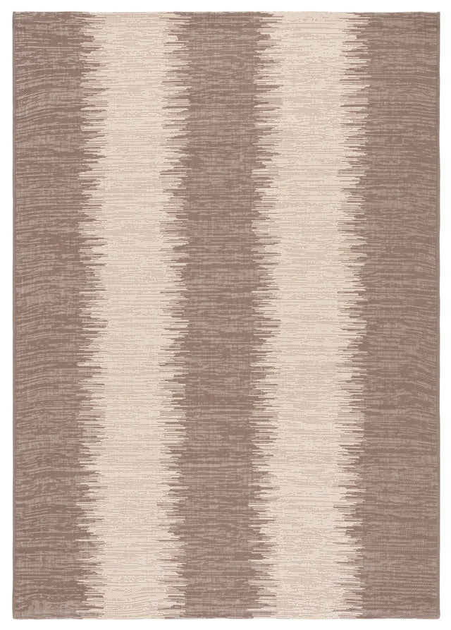 Safavieh Courtyard 5'-3" x 7'-7" Rug in Beige / Brown