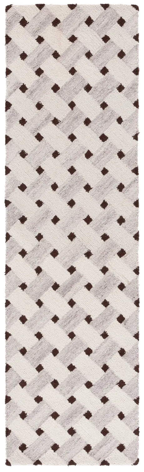Safavieh Genre 2'-3" x 8'-0" Rug in Ivory / Brown