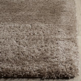 Safavieh Indie Shag 6'-7" x 9'-2" Rug in Mushroom