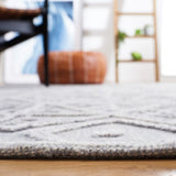 Safavieh Textual 4'-0" x 6'-0" Rug in Grey