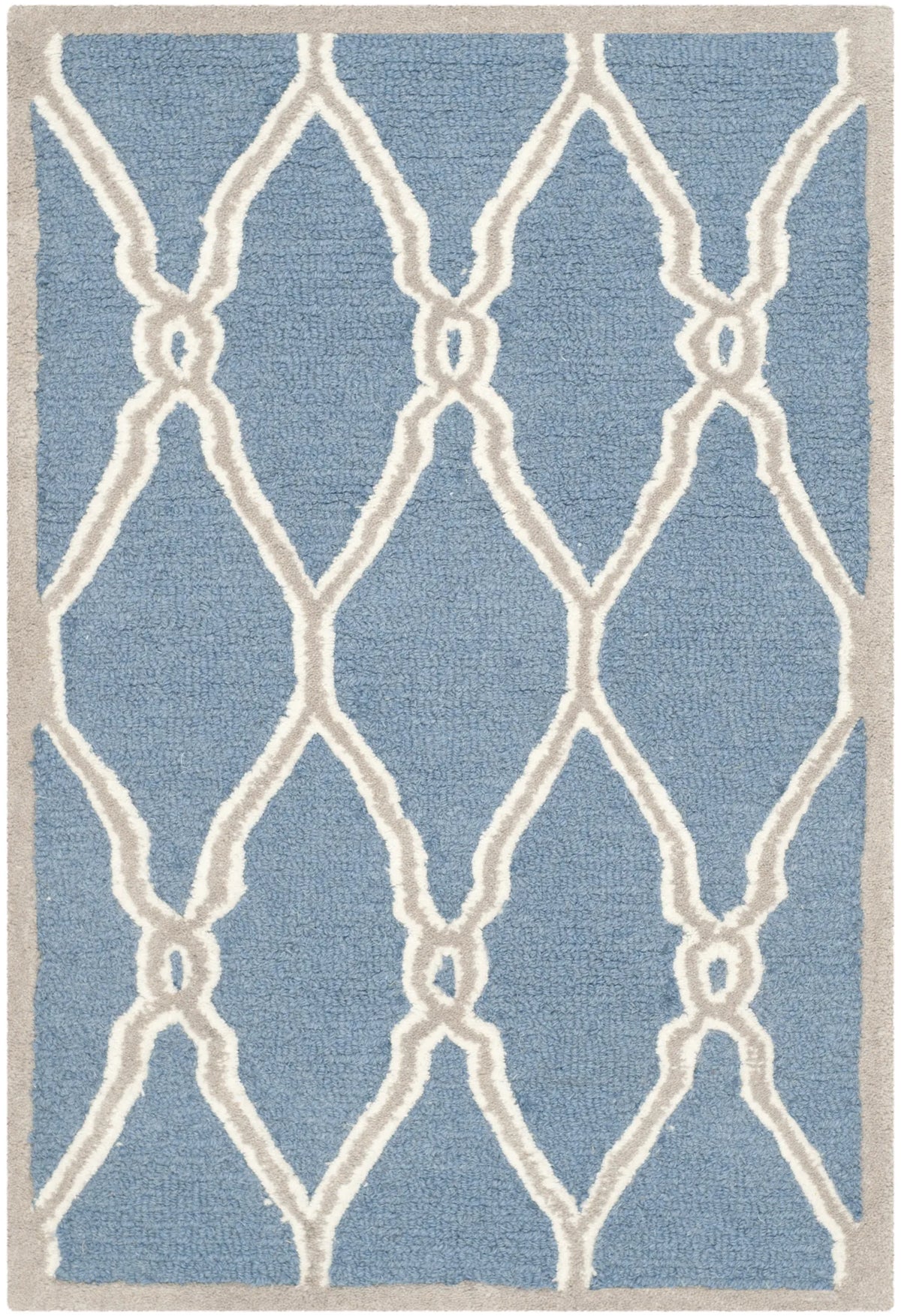 Safavieh Cambridge 2'-0" x 3'-0" Rug in Navy / Ivory