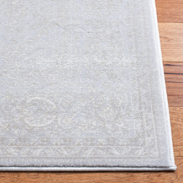 Safavieh Carnegie 5'-1" x 7'-6" Rug in Light Grey / Grey