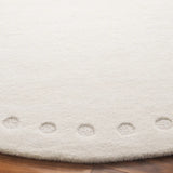 Safavieh Metro 6'-0" x 6'-0" Rug in Ivory