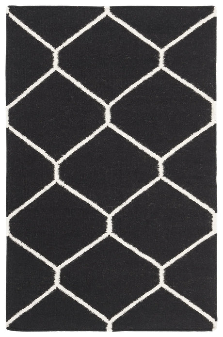 Safavieh Dhurries 2'-6" x 4'-0" Rug in Black / Ivory
