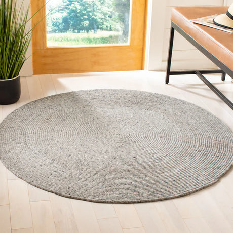 Safavieh Braided 3'-0" x 3'-0" Rug in Grey