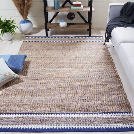 Safavieh Natural Fiber 4'-0" x 6'-0" Rug in Natural / Navy
