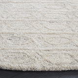 Safavieh Ebony 6'-0" x 6'-0" Rug in Beige / Ivory