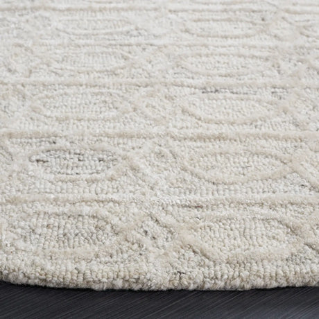 Safavieh Ebony 6'-0" x 6'-0" Rug in Beige / Ivory
