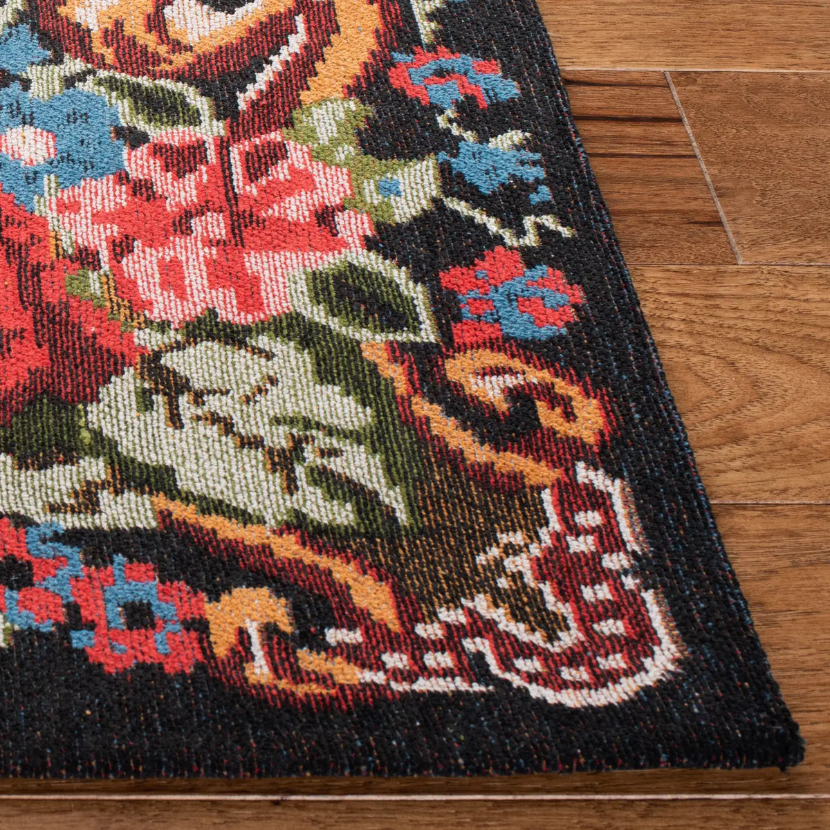 Safavieh Classic Vintage 5'-0" x 8'-0" Rug in Black / Multi