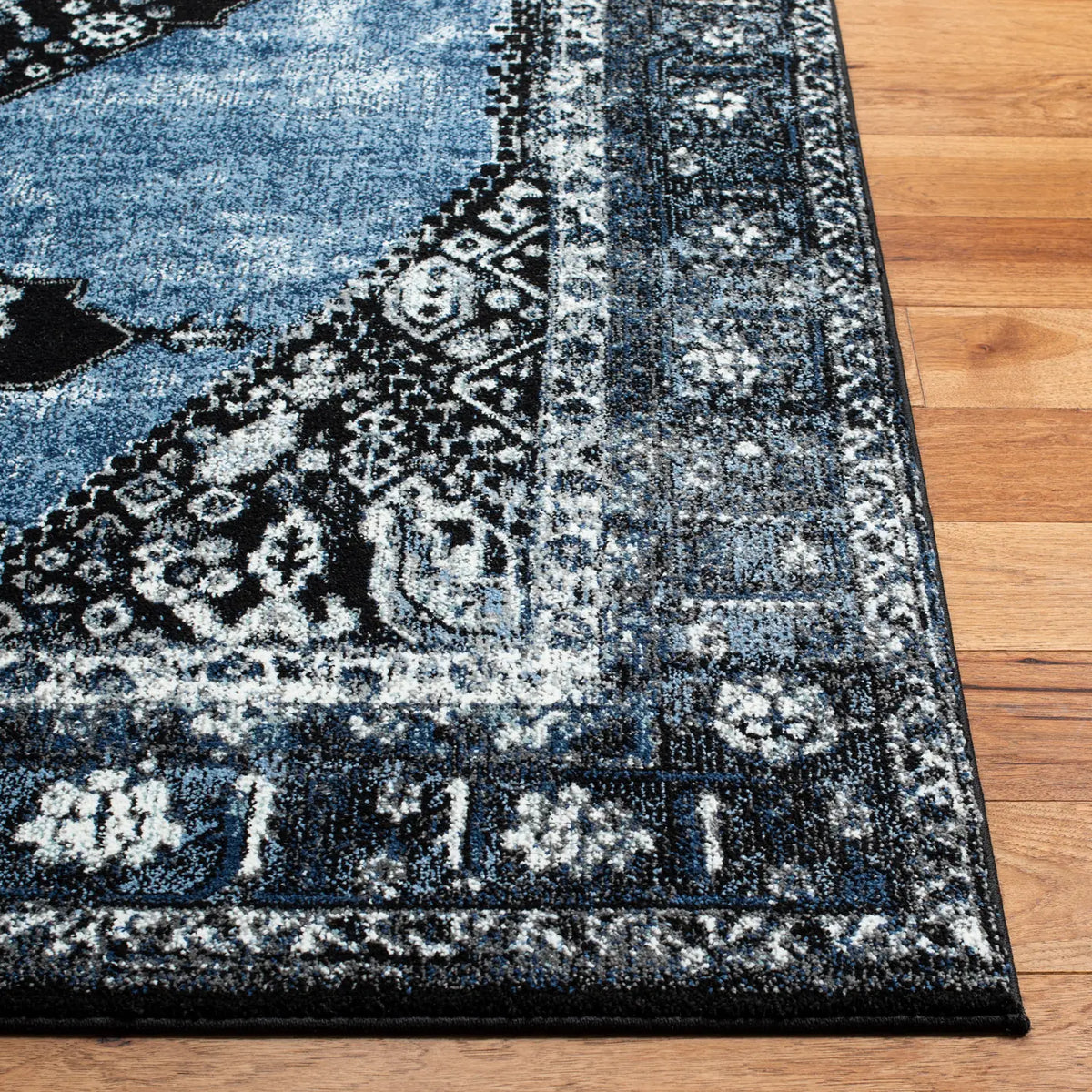 Safavieh Vintage Hamadan 4'-0" x 6'-0" Rug in Blue / Grey