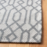 Safavieh Augustine 5'-0" x 7'-7" Rug in Anthracite / Light Grey