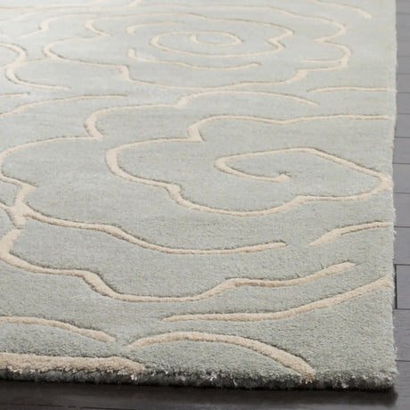 Safavieh Soho 5'-0" x 8'-0" Rug in Soft Lt. Blue / Ivory