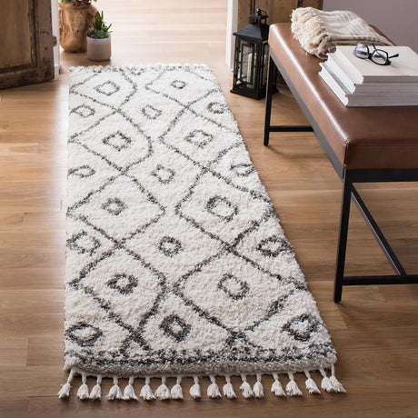 Safavieh Moroccan Fringe Shag 2'-2" x 8'-0" Rug in Ivory / Grey