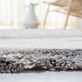 Safavieh Cyrus Shag 4'-5" x 6'-5" Rug in Ivory / Grey