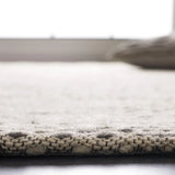 Safavieh Marbella 4'-0" x 6'-0" Rug in Grey / Beige