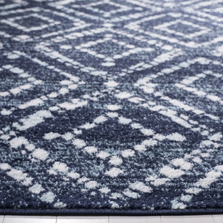 Safavieh Adirondack 4'-0" x 6'-0" Rug in Navy / Ivory