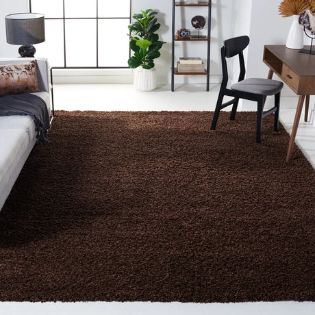 Safavieh Santa Monica Shag 9'-6" x 13'-0" Rug in Brown