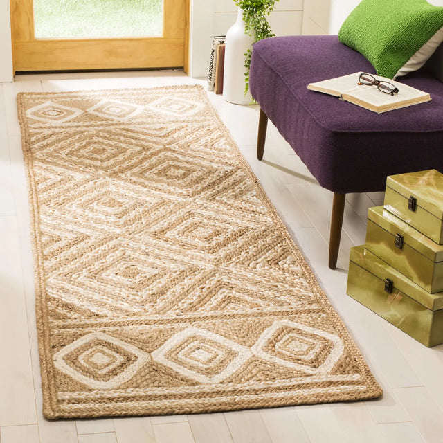 Safavieh Natural Fiber 2'-6" x 10'-0" Rug in Natural / Ivory