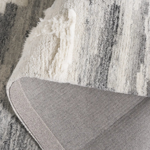 Safavieh Casablanca 4'-0" x 6'-0" Rug in Grey / Ivory