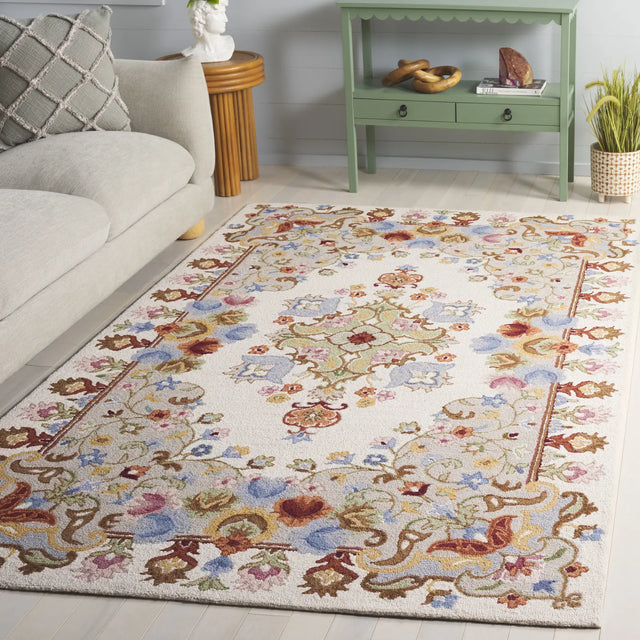 Safavieh Chelsea 4'-0" x 6'-0" Rug in Ivory / Grey