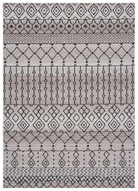 Safavieh Havana 4'-5" x 6'-5" Rug in Light Brown / Black