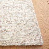Safavieh Metro 4'-0" x 6'-0" Rug in Natural / Ivory