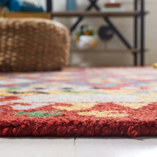 Safavieh Aspen 4'-0" x 6'-0" Rug in Red / Yellow