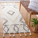 Safavieh Casablanca 2'-3" x 11'-0" Rug in Ivory / Grey