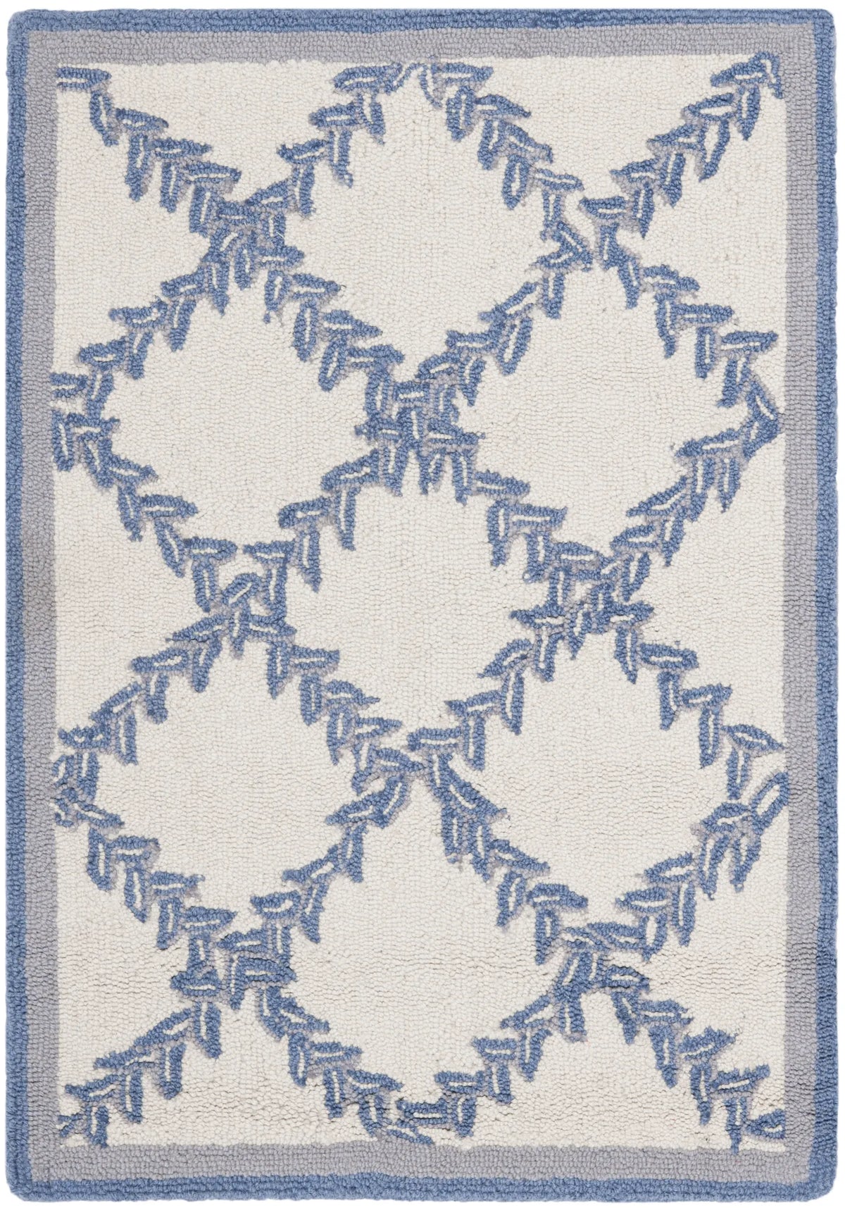 Safavieh Chelsea 1'-8" x 2'-6" Rug in Ivory / Light Blue