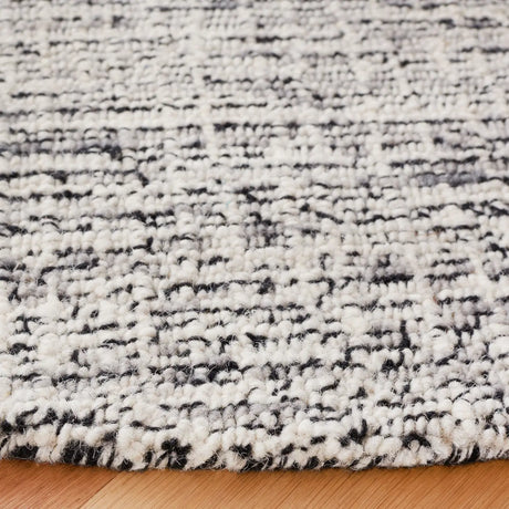 Safavieh Abstract 6'-0" x 6'-0" Rug in Black / Grey