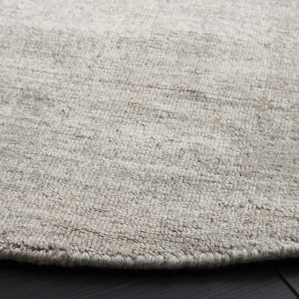 Safavieh Mirage 6'-0" x 6'-0" Rug in Light Grey