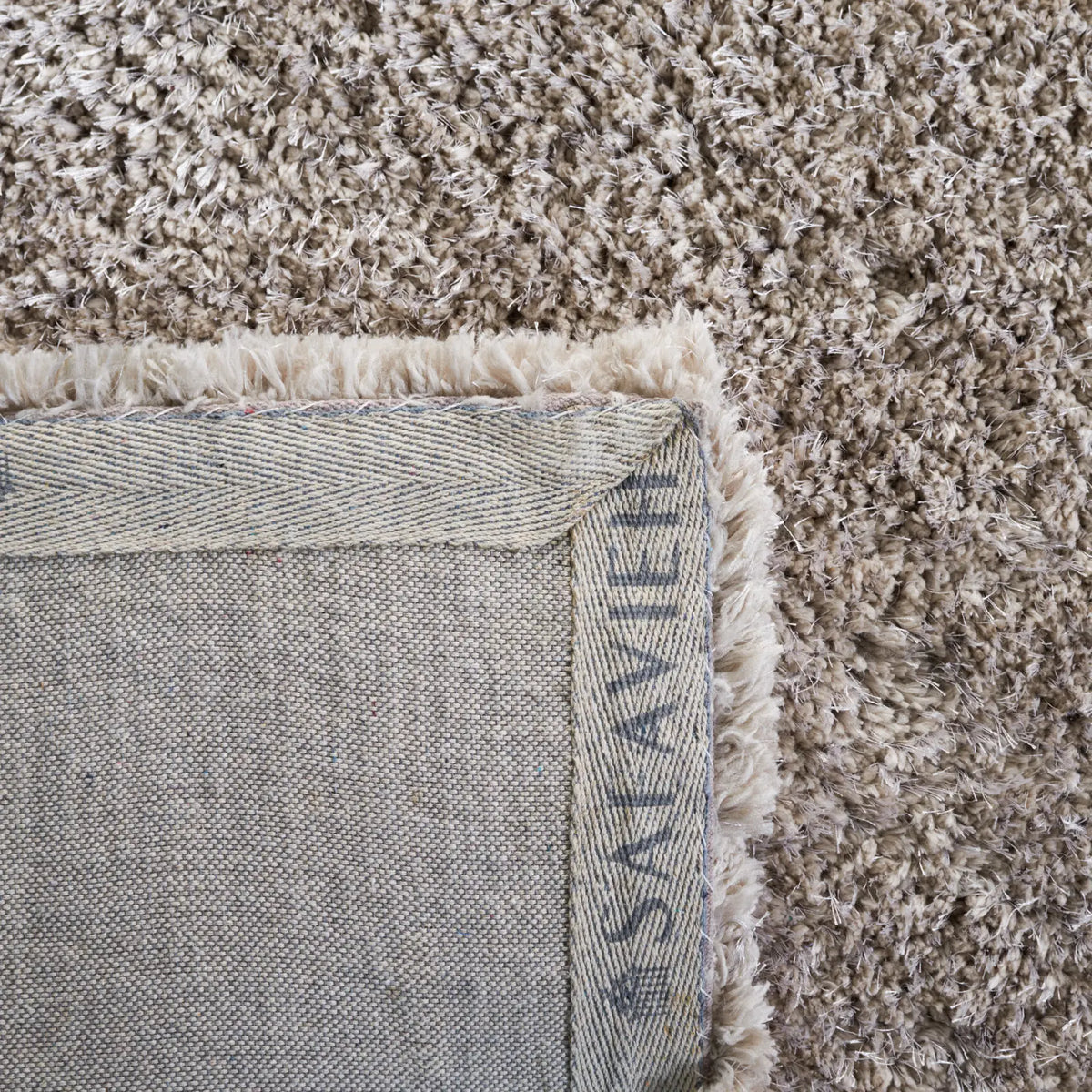 Safavieh Express Shag 4'-0" x 6'-0" Rug in Silver