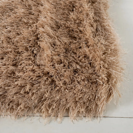 Safavieh Shag 5'-0" x 8'-0" Rug in Champagne