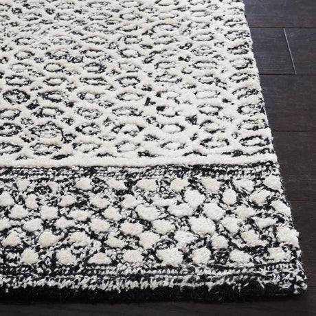 Safavieh Glamour 4'-0" x 6'-0" Rug in Charcoal / Ivory