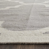 Safavieh Dhurries 6'-0" x 9'-0" Rug in Dark Grey / Ivory