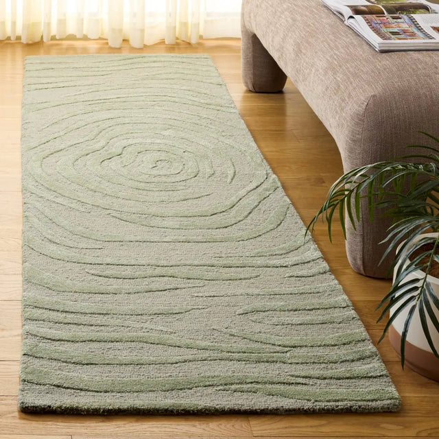 Safavieh Glamour 2'-3" x 8'-0" Rug in Sage Green
