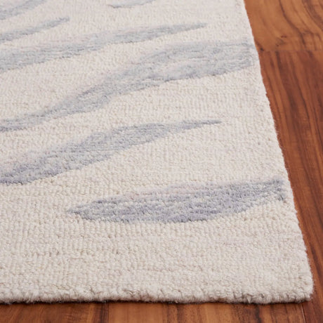 Safavieh Ebony 4'-0" x 6'-0" Rug in Grey / Ivory