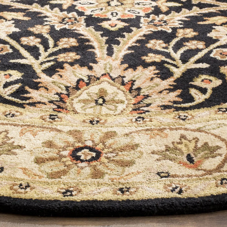Safavieh Antiquity 6'-0" x 6'-0" Rug in Black
