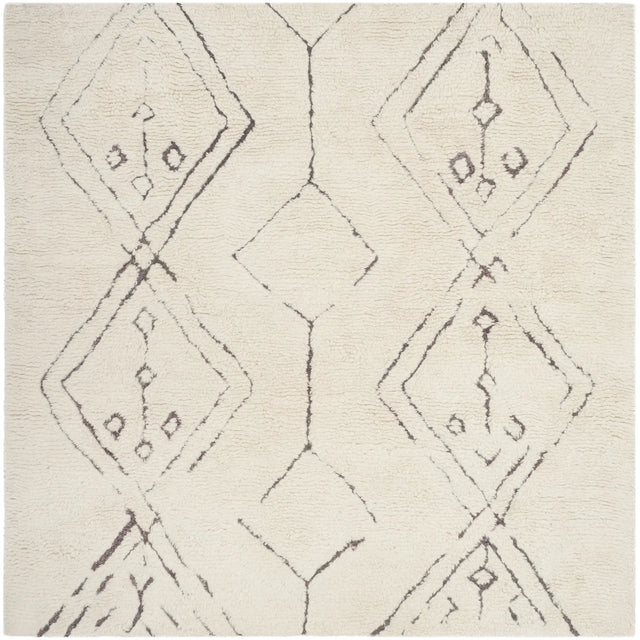 Safavieh Casablanca 6'-0" x 6'-0" Rug in Ivory / Multi